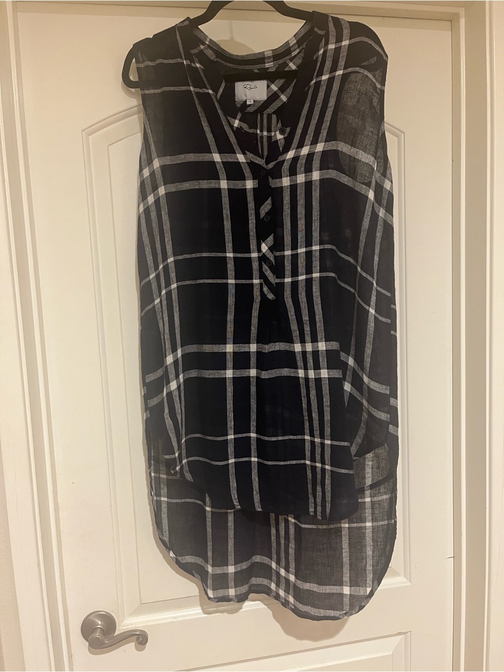 Rails Linen/Blend Navy & White Sleeveless Plaid Tunic